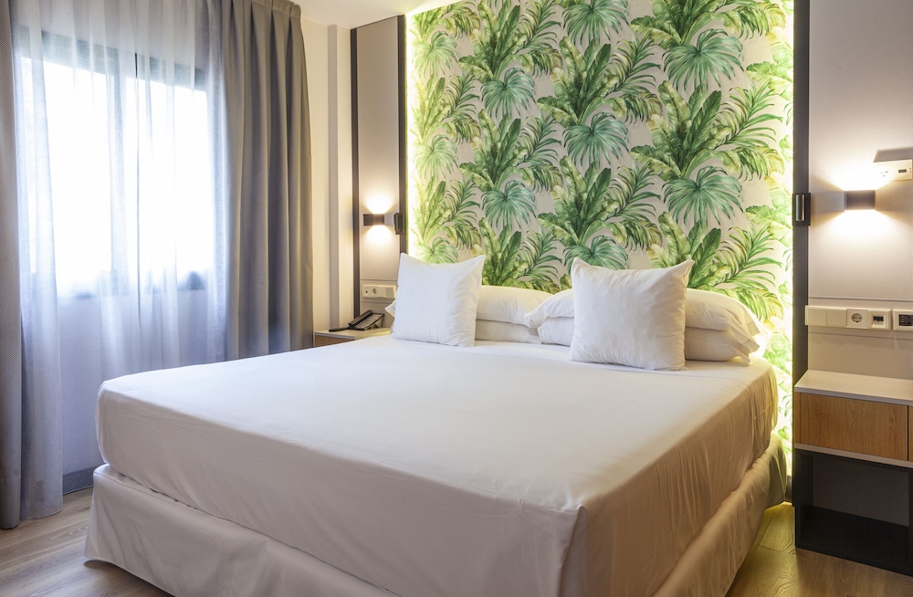 Hotel La Laguna Spa And Golf — Hotel rooms in Rojales, Valencian Community