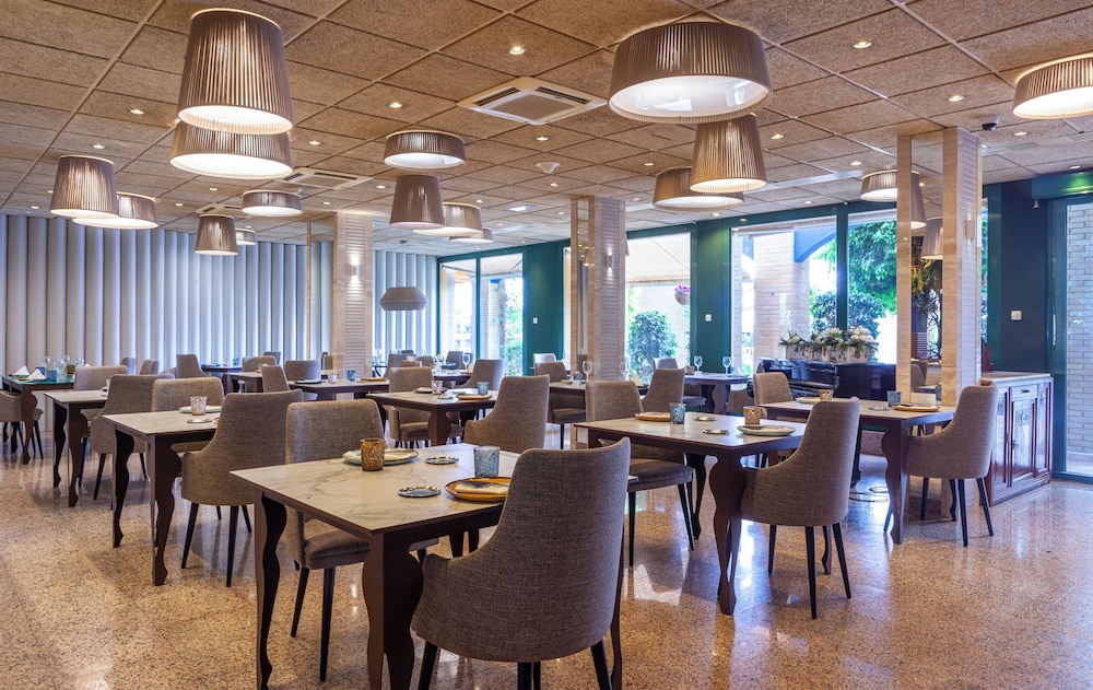 Hotel La Laguna Spa And Golf — Restaurant & bars in Rojales, Valencian Community