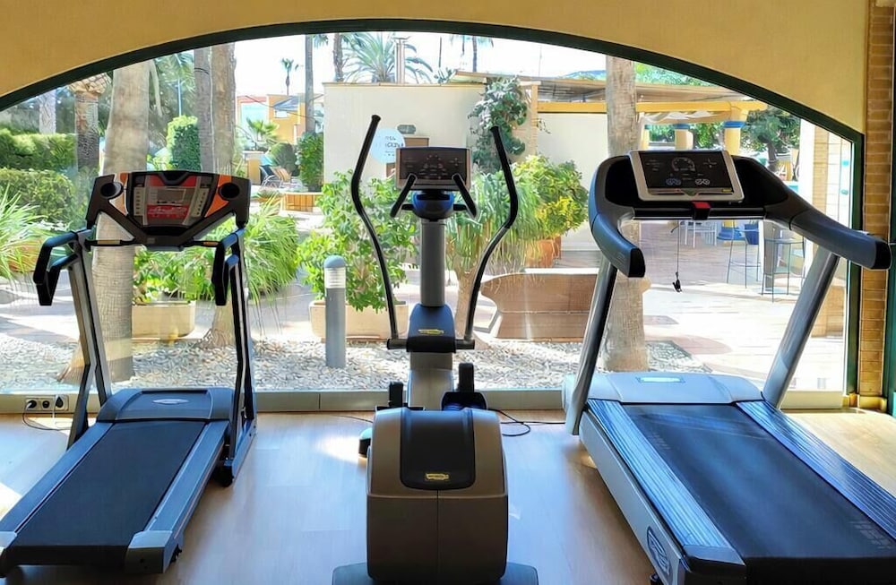 Hotel La Laguna Spa And Golf — Sports & recreation in Rojales, Valencian Community