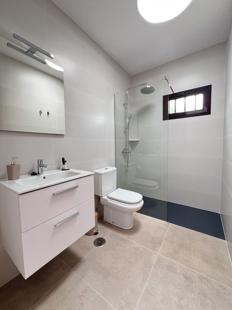Apartamentos La Laguneta — Hotel rooms in Puerto del Carmen, Canary Islands