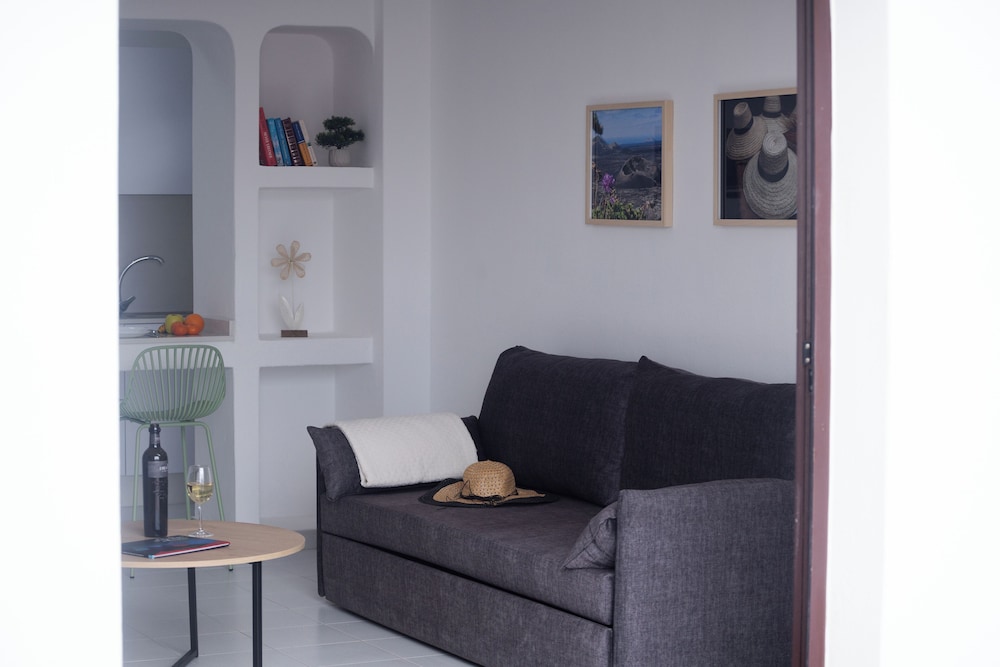 Apartamentos La Laguneta — Hotel rooms in Puerto del Carmen, Canary Islands
