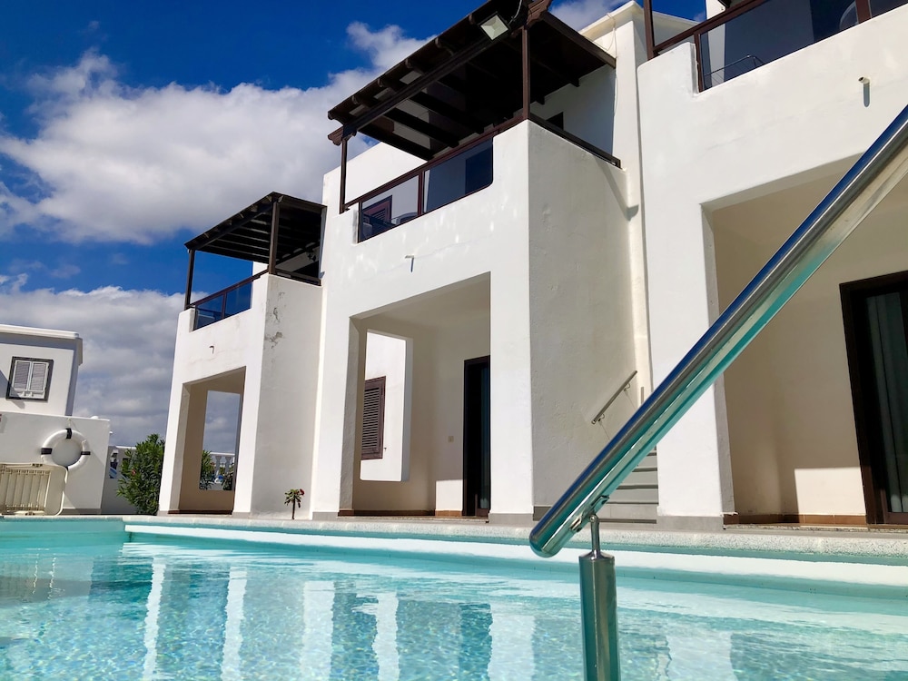 Apartamentos La Laguneta — Swimming pool in Puerto del Carmen, Canary Islands