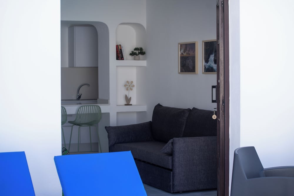 Apartamentos La Laguneta — Hotel rooms in Puerto del Carmen, Canary Islands