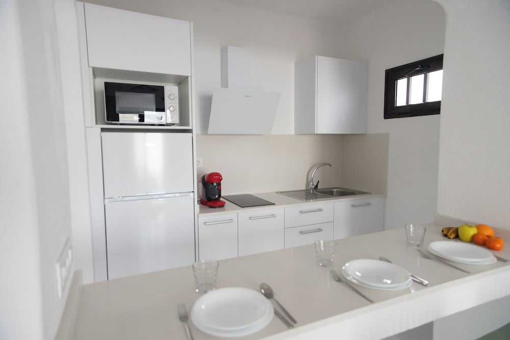 Apartamentos La Laguneta — Hotel rooms in Puerto del Carmen, Canary Islands