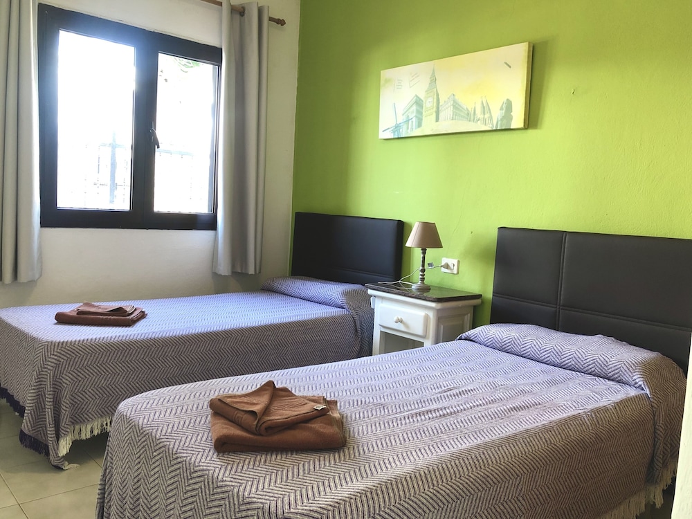 Apartamentos La Laguneta — Hotel rooms in Puerto del Carmen, Canary Islands