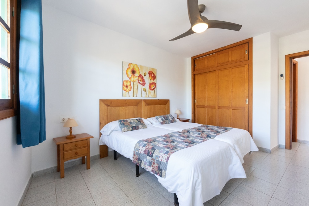 Apartments La Peñita Lanzarote — Hotel rooms in Puerto del Carmen, Canary Islands