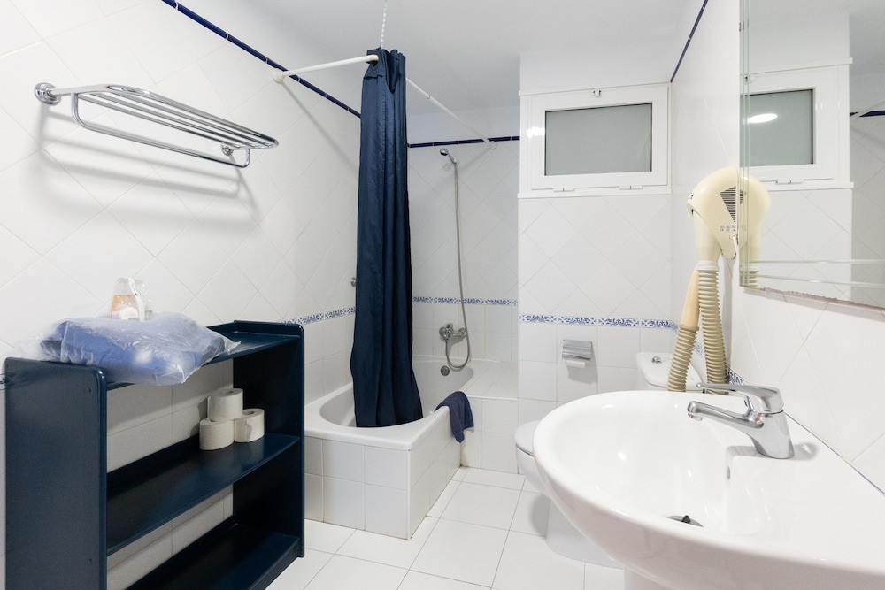 Apartments La Peñita Lanzarote — Hotel rooms in Puerto del Carmen, Canary Islands