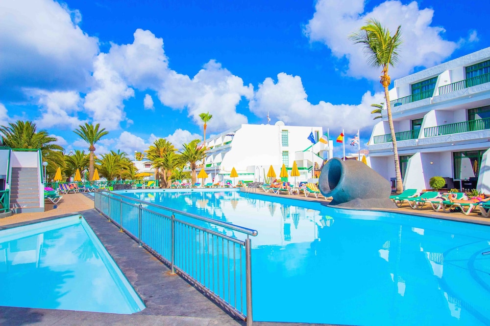 Apartments La Peñita Lanzarote — Swimming pool in Puerto del Carmen, Canary Islands