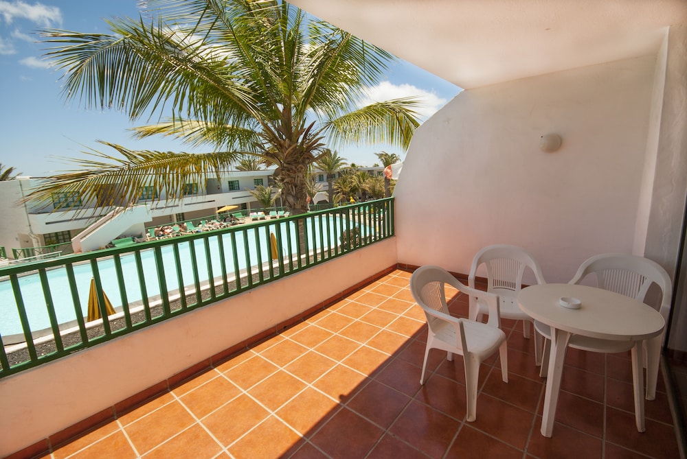 Apartments La Peñita Lanzarote — Swimming pool in Puerto del Carmen, Canary Islands