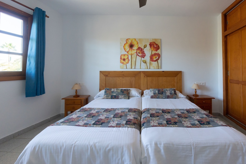 Apartments La Peñita Lanzarote — Hotel rooms in Puerto del Carmen, Canary Islands