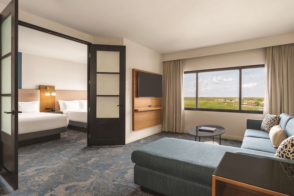 DoubleTree by Hilton Tampa Rocky Point Waterfront — Hotel rooms in Tampa, Florida
