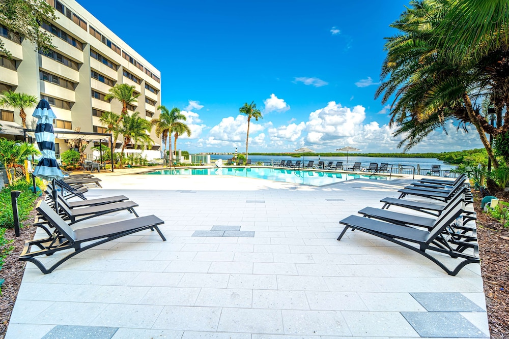DoubleTree by Hilton Tampa Rocky Point Waterfront — Swimming pool in Tampa, Florida