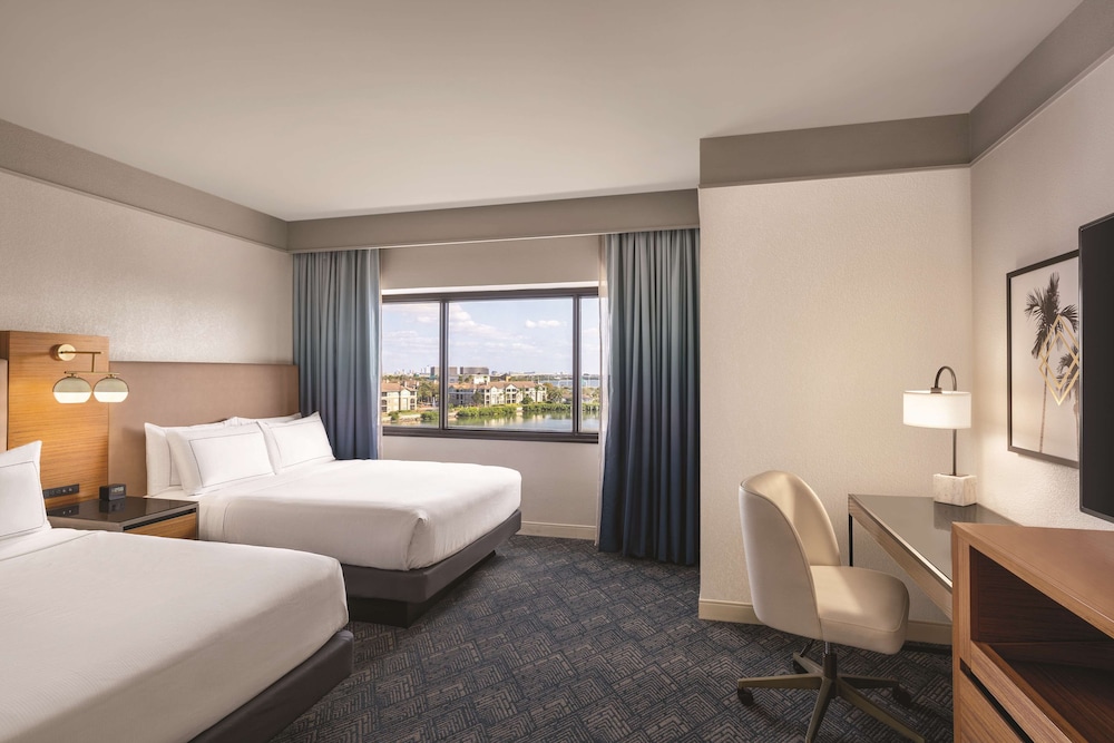DoubleTree by Hilton Tampa Rocky Point Waterfront — Hotel rooms in Tampa, Florida