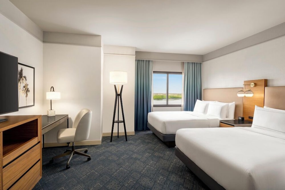 DoubleTree by Hilton Tampa Rocky Point Waterfront — Hotel rooms in Tampa, Florida