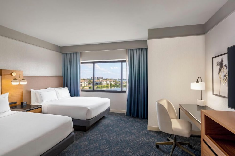 DoubleTree by Hilton Tampa Rocky Point Waterfront — Hotel rooms in Tampa, Florida
