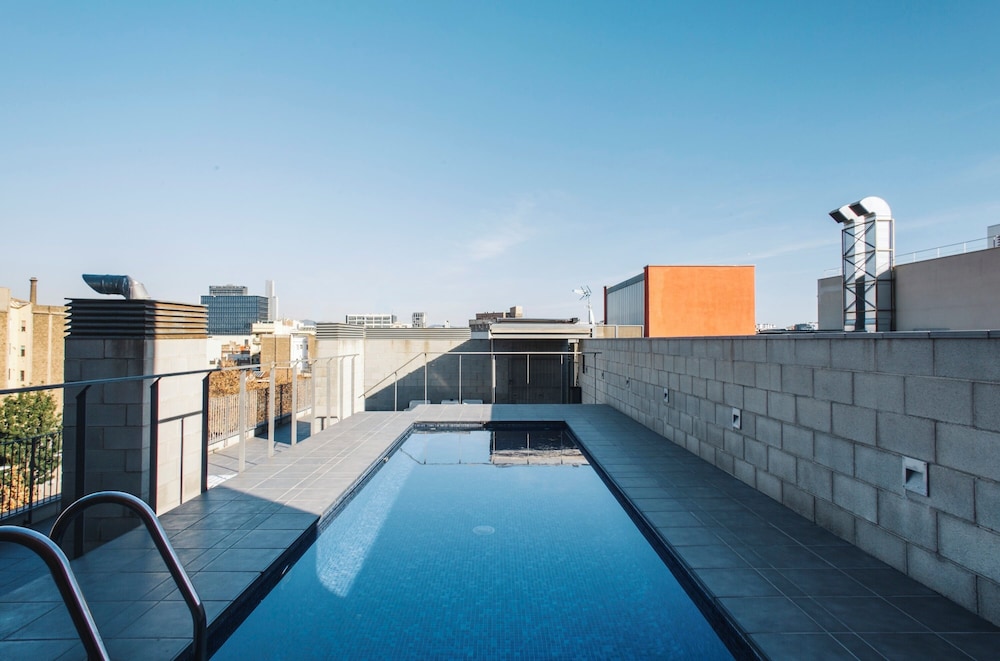 Aparthotel República — Swimming pool in Barcelona, Catalonia