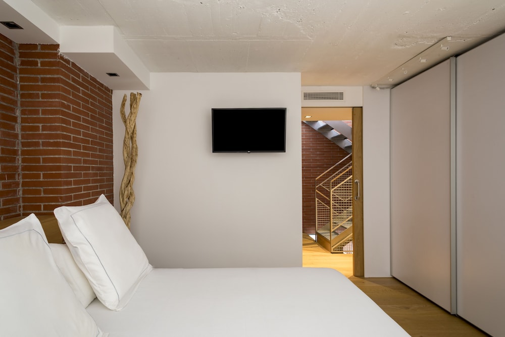 Aparthotel República — Hotel rooms in Barcelona, Catalonia