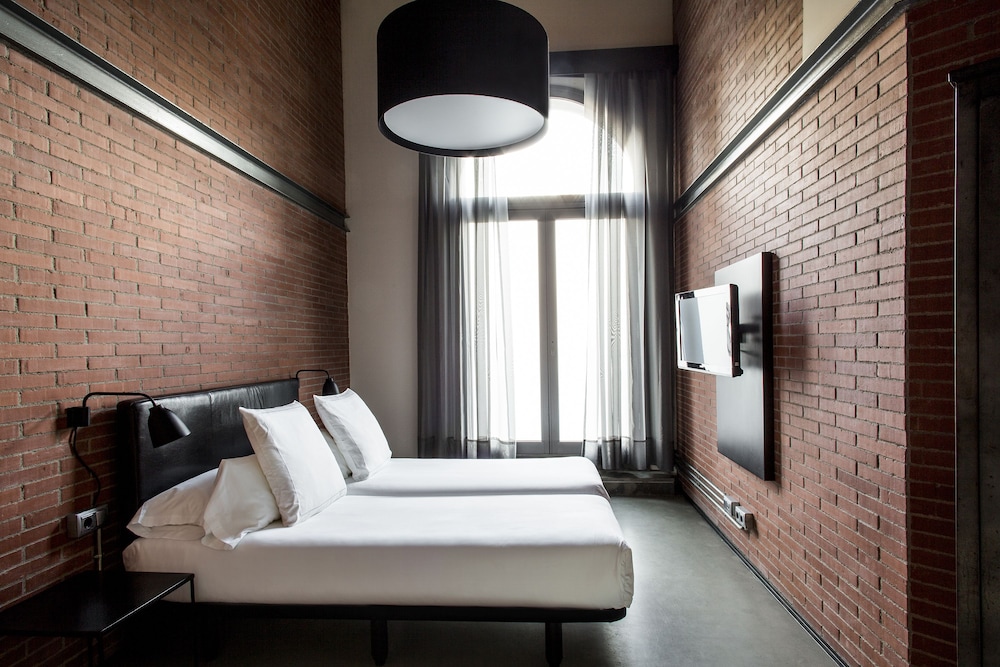 Aparthotel República — Hotel rooms in Barcelona, Catalonia