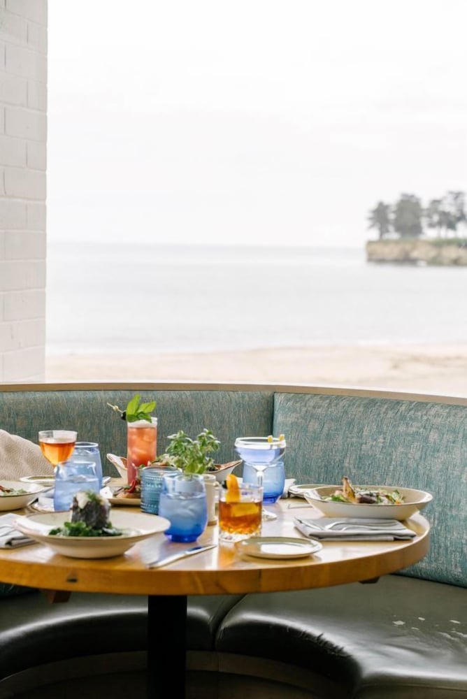Dream Inn Santa Cruz — Restaurant & bars in Santa Cruz, California