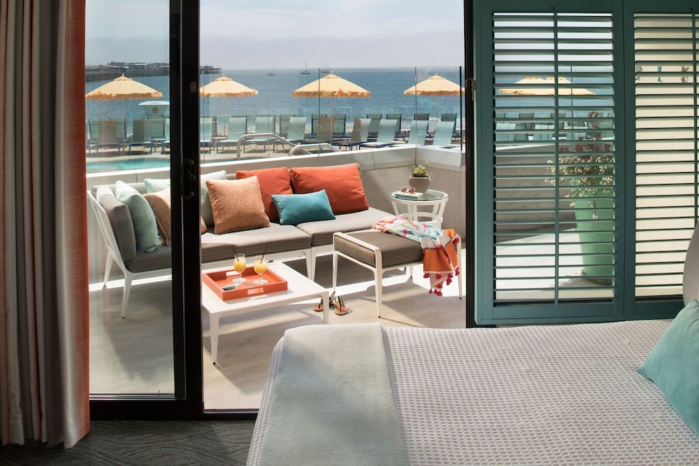 Dream Inn Santa Cruz — Hotel rooms in Santa Cruz, California