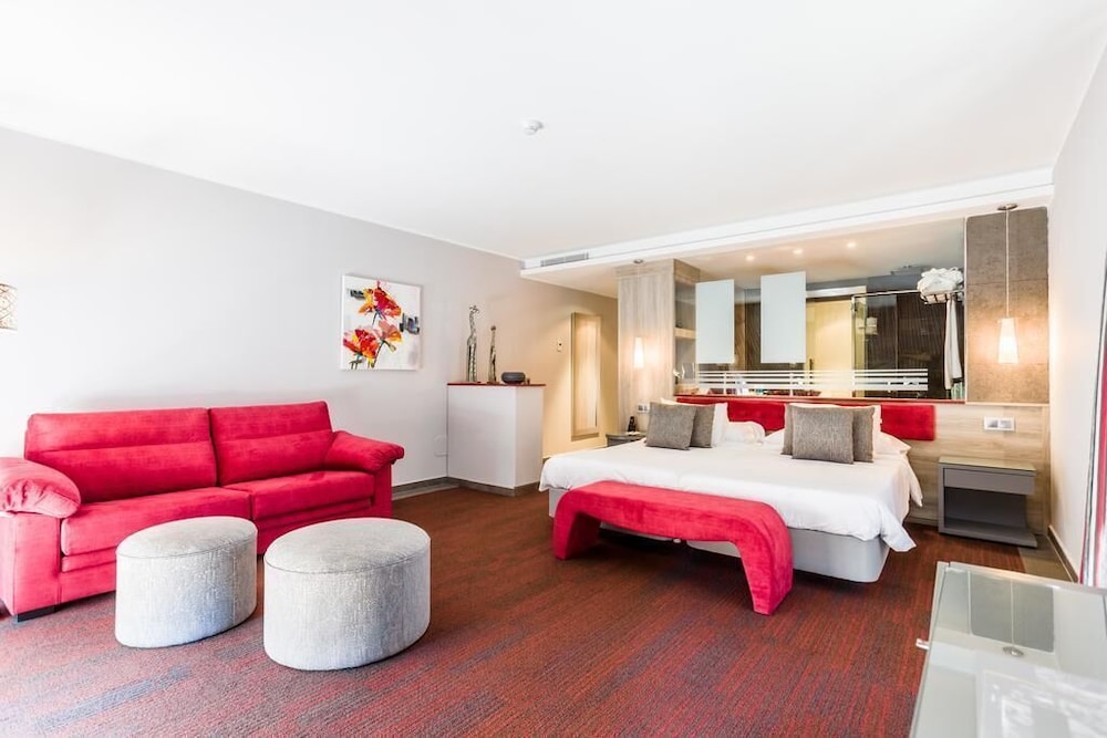 Lago Garden Hotel & Spa — Hotel rooms in Cala Ratjada, Balearic Islands
