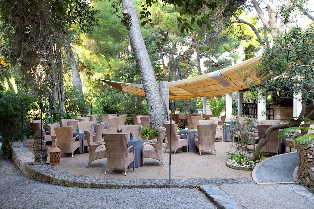 Lago Garden Hotel & Spa — Restaurant & bars in Cala Ratjada, Balearic Islands