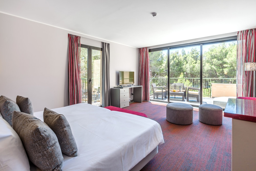Lago Garden Hotel & Spa — Hotel rooms in Cala Ratjada, Balearic Islands