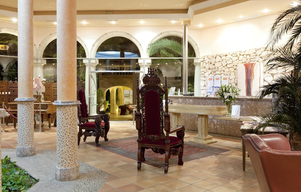 Lago Garden Hotel & Spa — Hotel building in Cala Ratjada, Balearic Islands