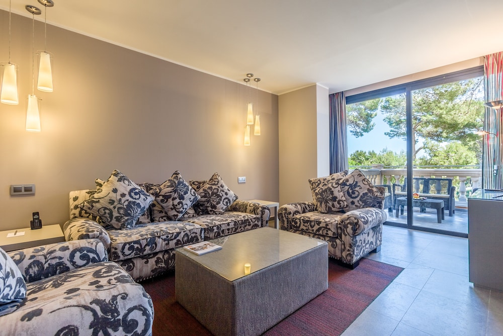 Lago Garden Hotel & Spa — Hotel rooms in Cala Ratjada, Balearic Islands