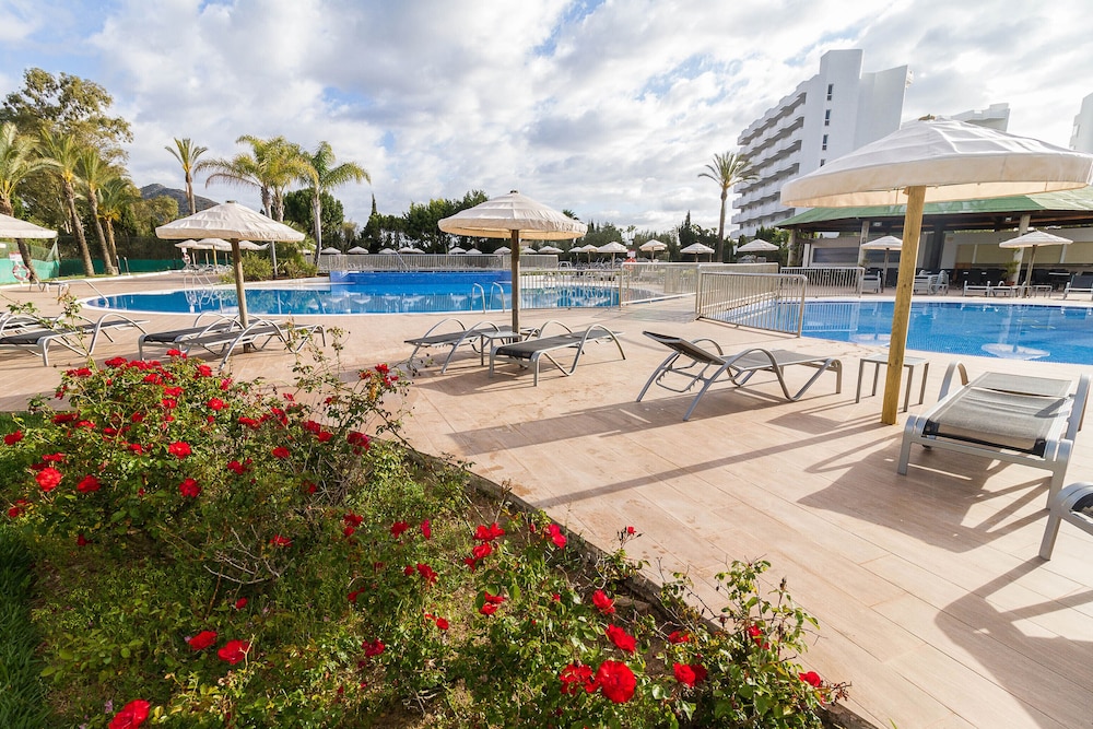 Eix Lagotel Holiday Resort — Swimming pool in Playa de Muro, Balearic Islands