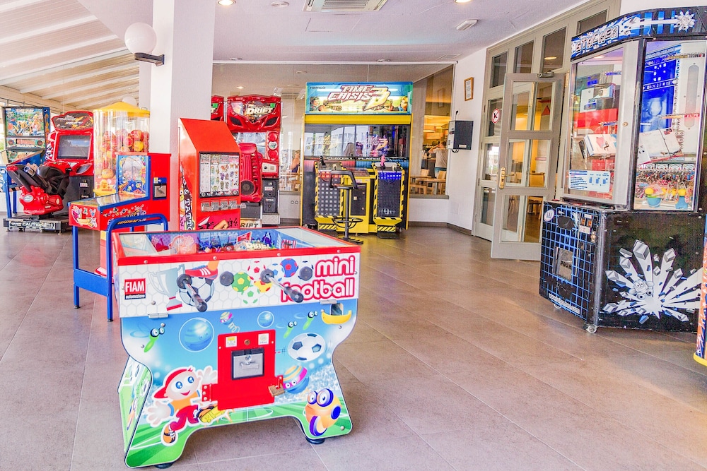 Eix Lagotel Holiday Resort — Attractions for children in Playa de Muro, Balearic Islands