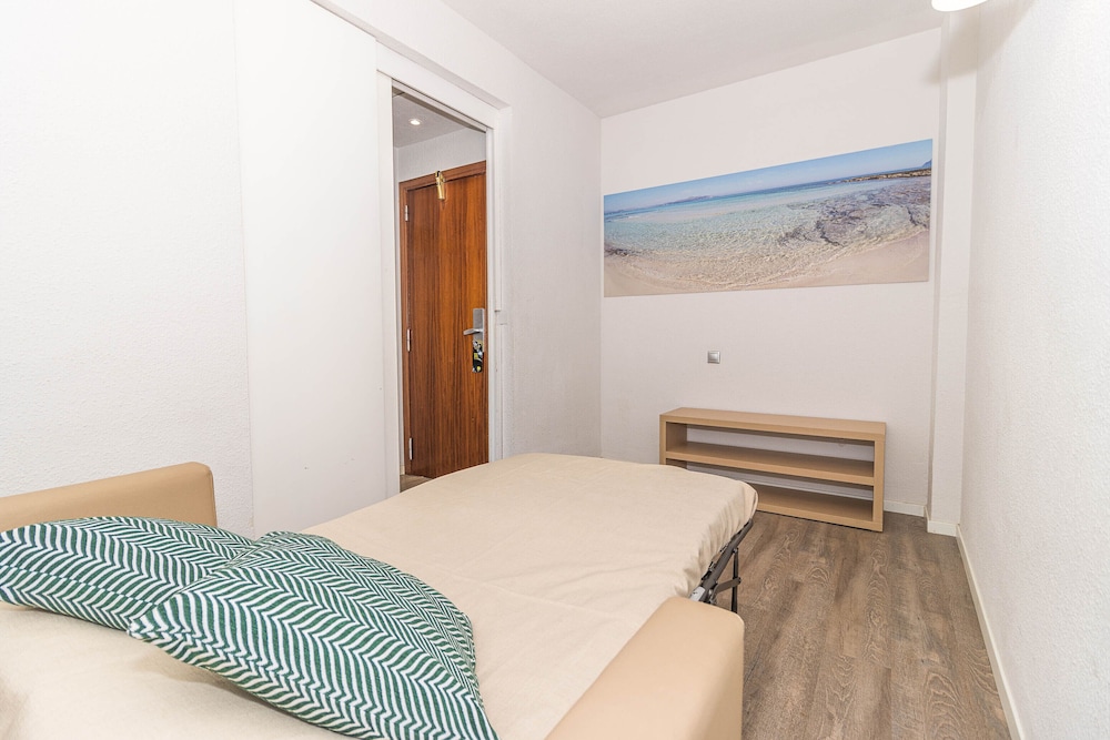 Eix Lagotel Holiday Resort — Hotel rooms in Playa de Muro, Balearic Islands