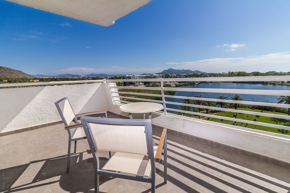 Eix Lagotel Holiday Resort — Hotel rooms in Playa de Muro, Balearic Islands