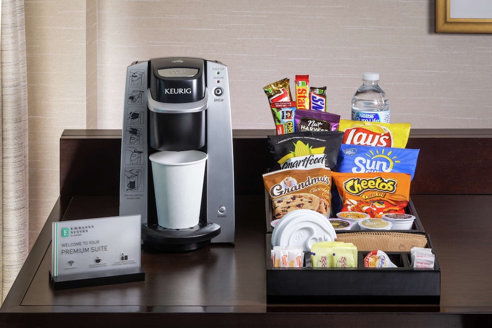 Embassy Suites by Hilton Dallas DFW Airport North — Hotel rooms in Grapevine, Texas