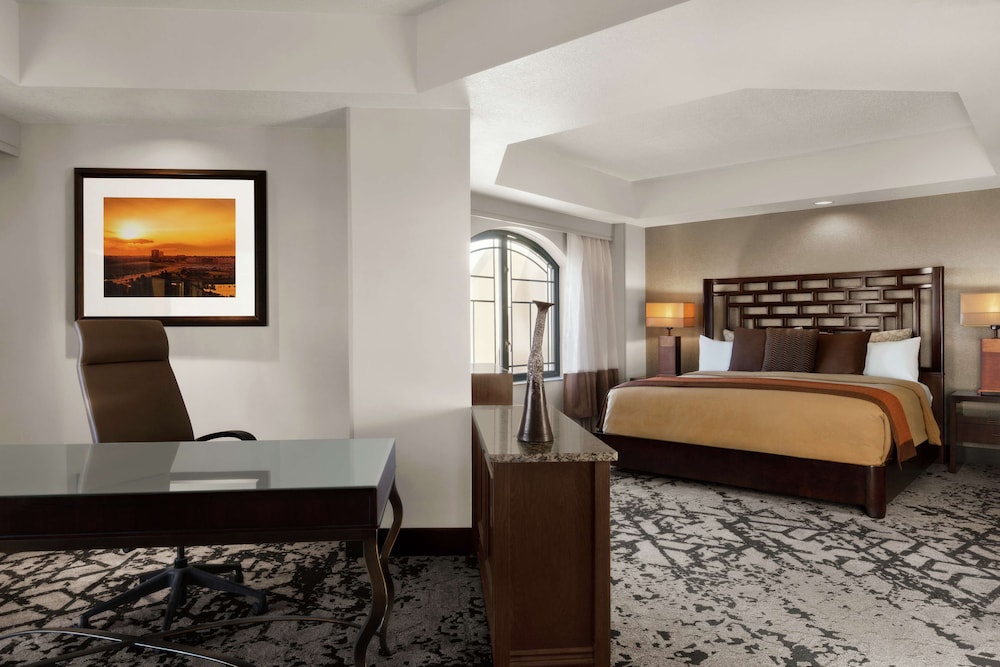 Embassy Suites by Hilton Dallas DFW Airport North — Hotel rooms in Grapevine, Texas
