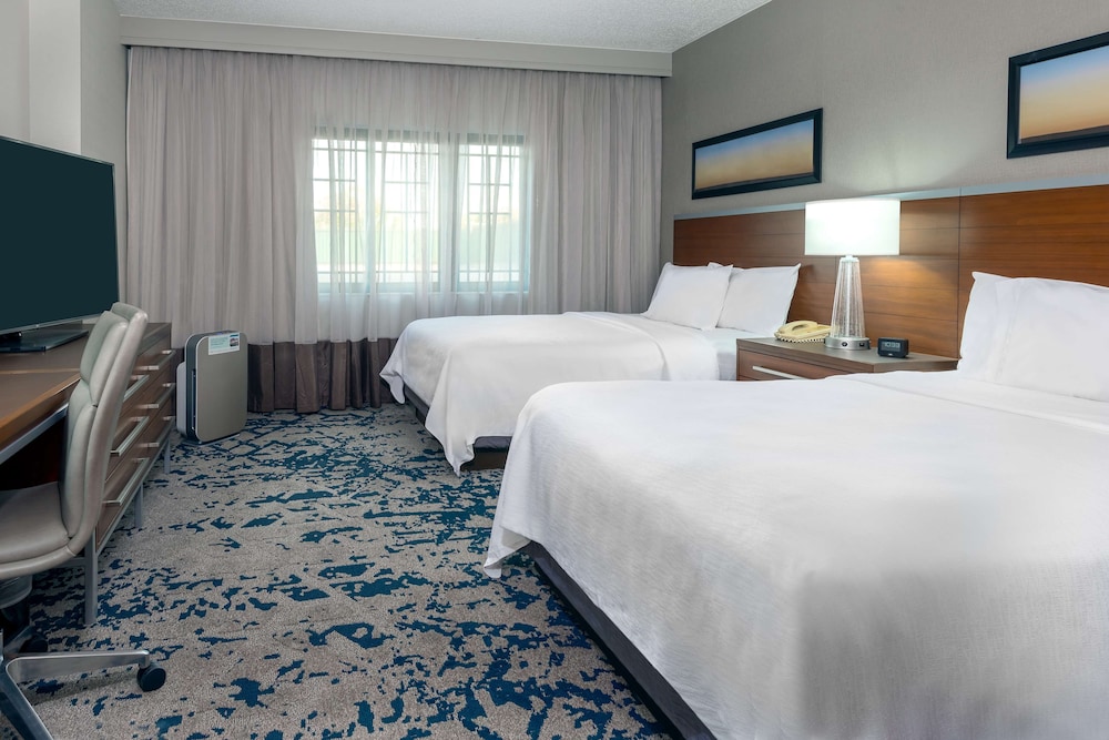 Embassy Suites by Hilton Dallas DFW Airport North — Hotel rooms in Grapevine, Texas
