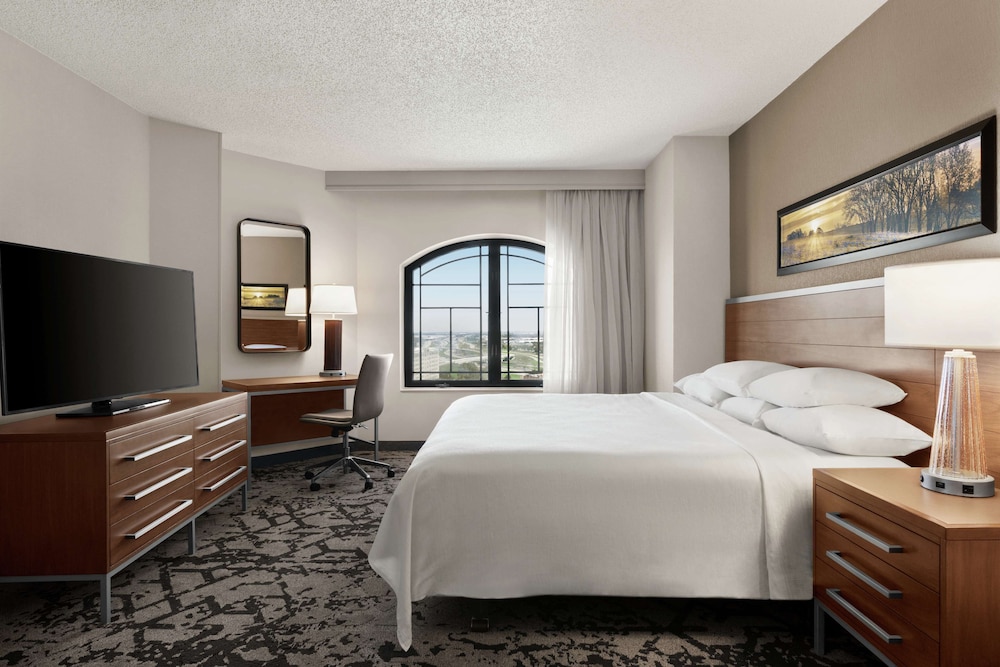 Embassy Suites by Hilton Dallas DFW Airport North — Hotel rooms in Grapevine, Texas