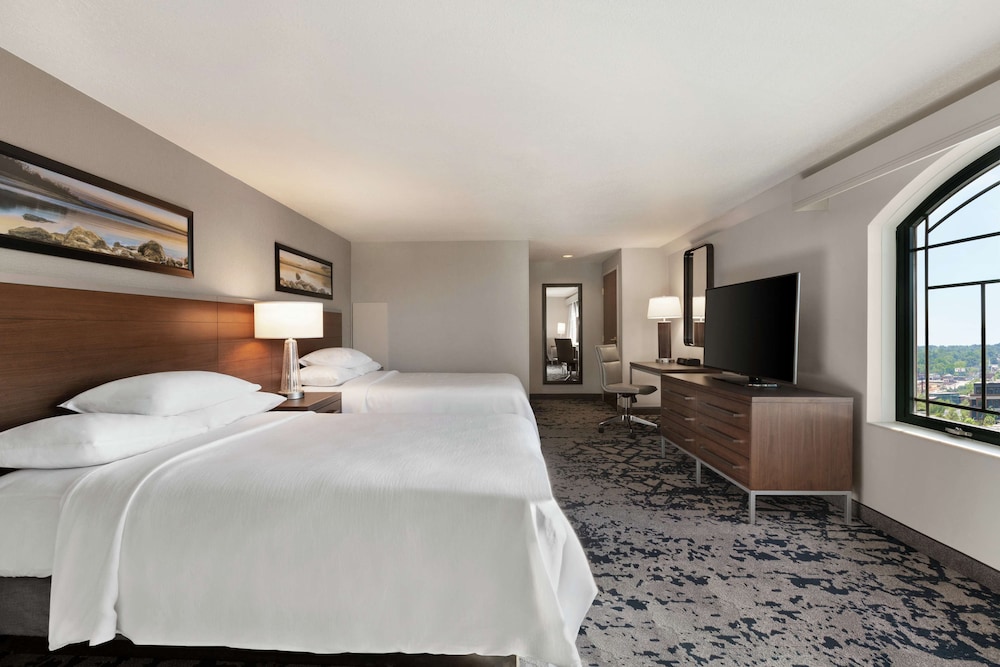 Embassy Suites by Hilton Dallas DFW Airport North — Hotel rooms in Grapevine, Texas