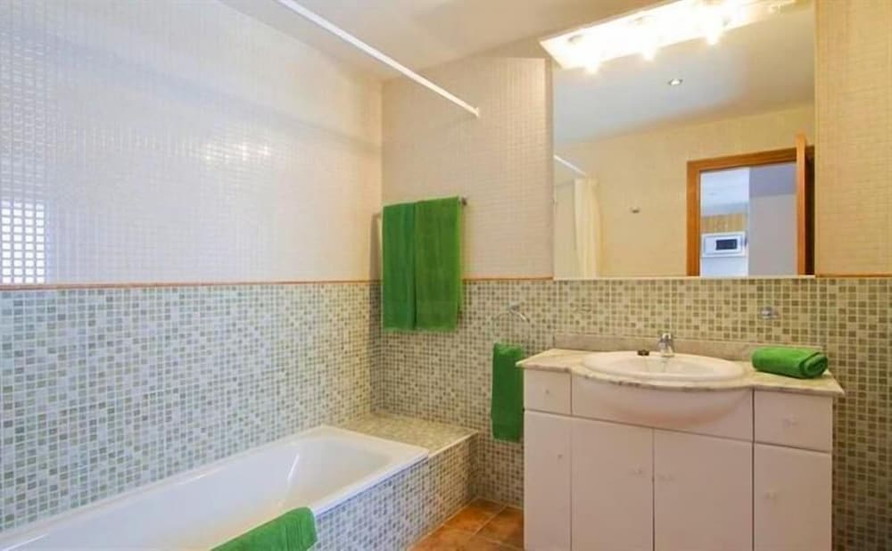 Apartamentos Lanzarote Paradise — Hotel rooms in Costa Teguise, Canary Islands