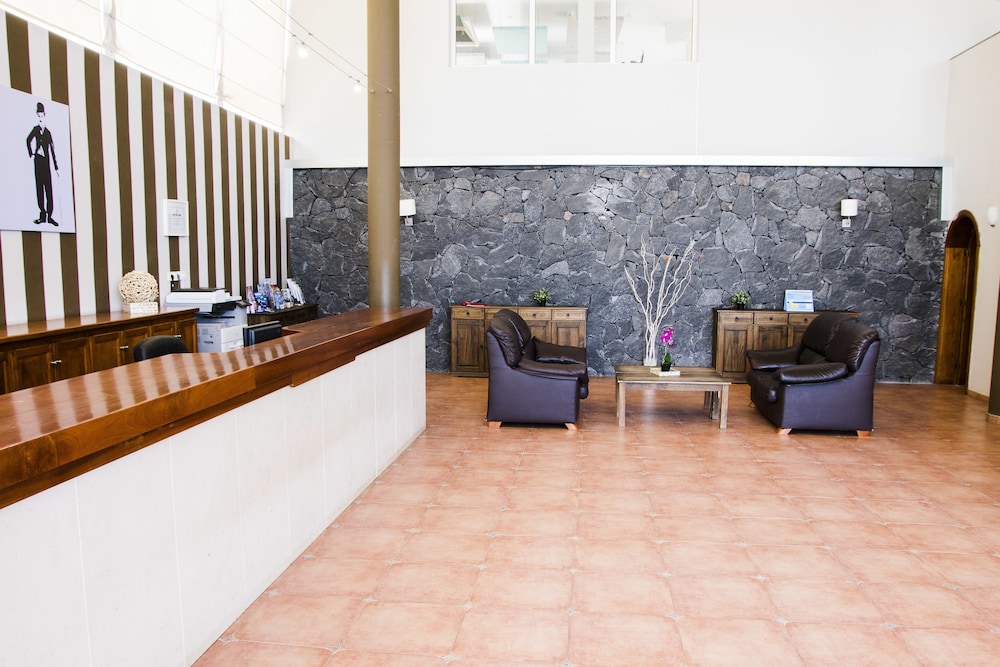 Apartamentos Lanzarote Paradise — Hotel building in Costa Teguise, Canary Islands