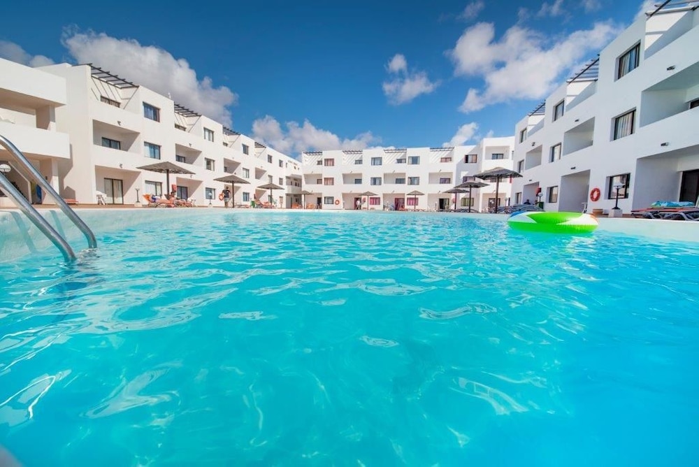 Apartamentos Lanzarote Paradise — Swimming pool in Costa Teguise, Canary Islands