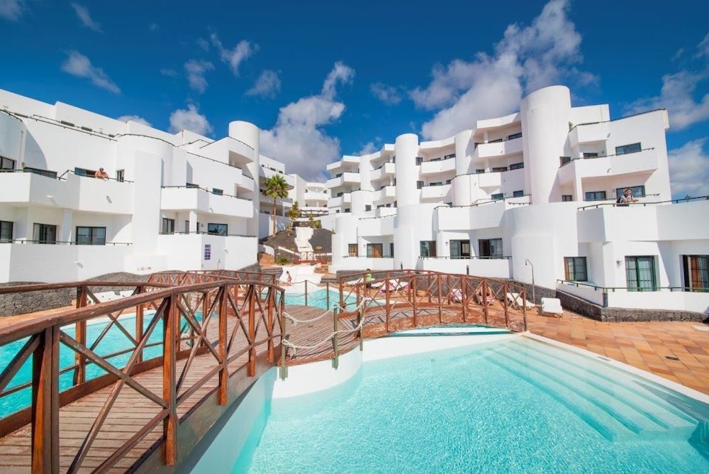 Apartamentos Lanzarote Paradise — Main photo in Costa Teguise, Canary Islands