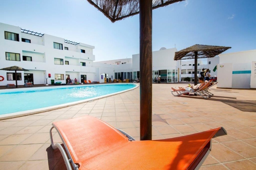 Apartamentos Lanzarote Paradise — Swimming pool in Costa Teguise, Canary Islands