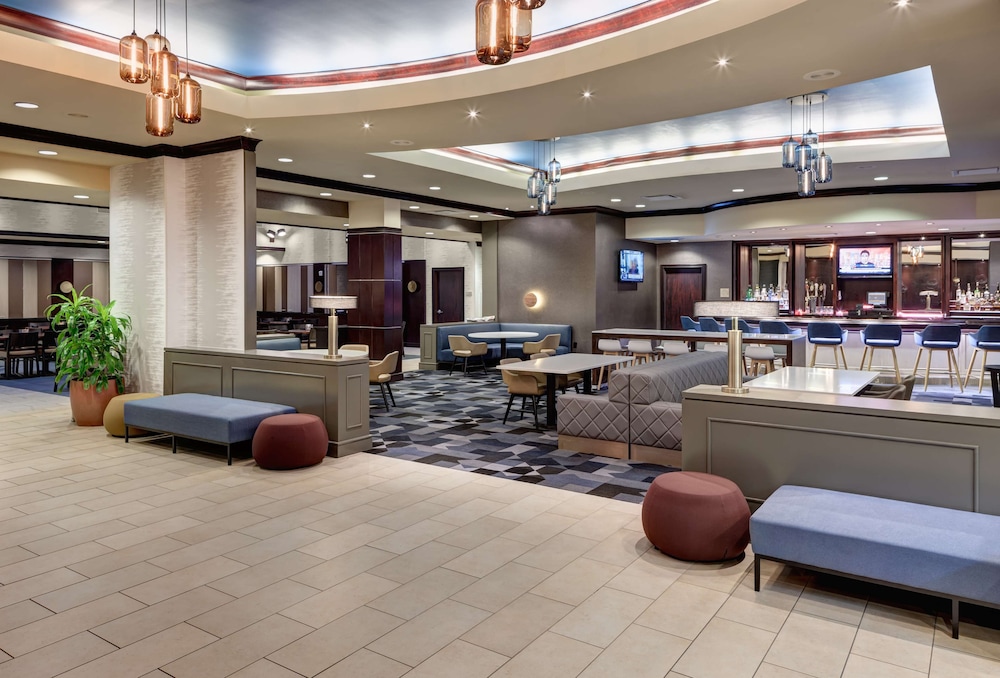 Embassy Suites by Hilton Tampa Brandon — Restaurant & bars in Tampa, Florida