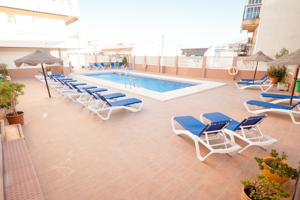 Ona Las Rampas — Swimming pool in Fuengirola, Andalusia