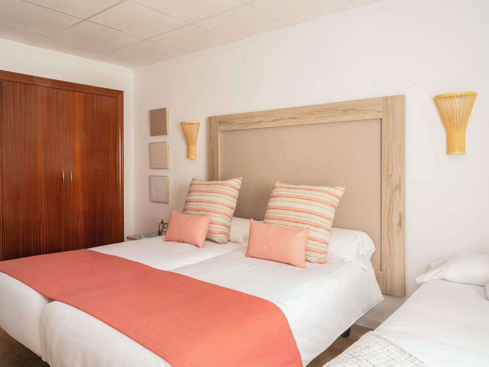 Ona Las Rampas — Hotel rooms in Fuengirola, Andalusia