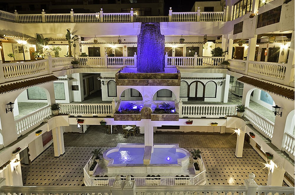 Ona Las Rampas — Hotel building in Fuengirola, Andalusia