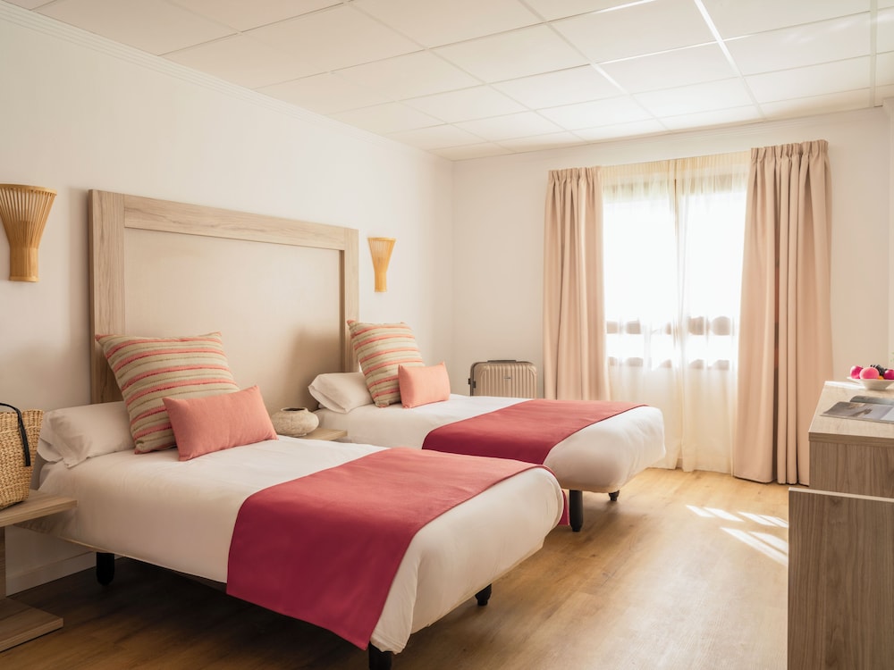 Ona Las Rampas — Hotel rooms in Fuengirola, Andalusia