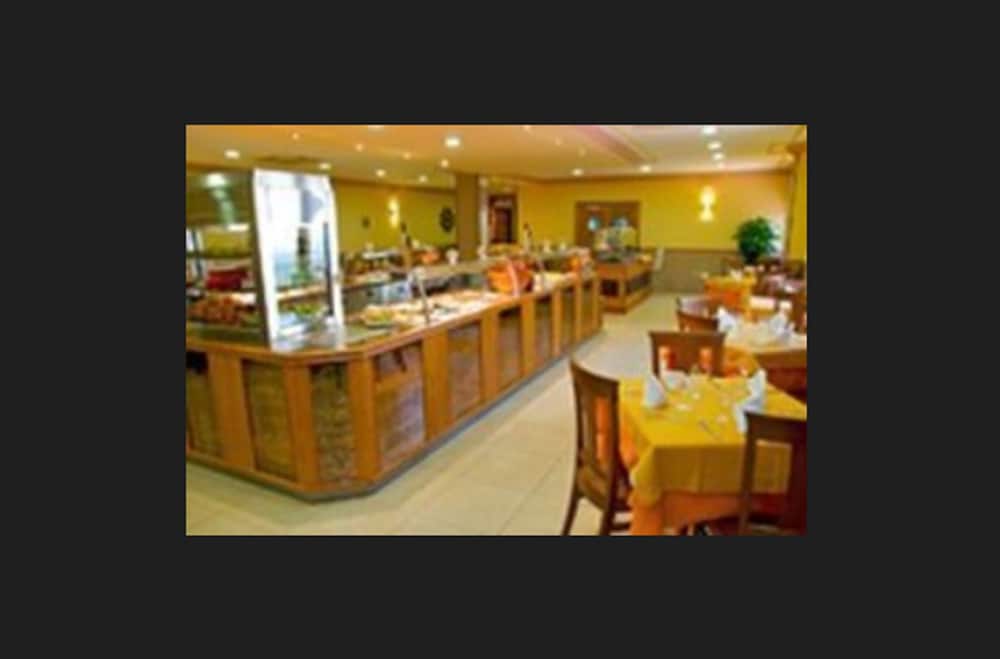 Ona Las Rampas — Restaurant & bars in Fuengirola, Andalusia