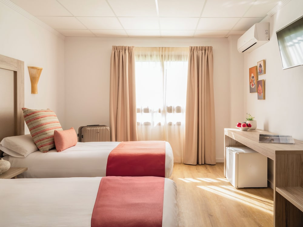 Ona Las Rampas — Hotel rooms in Fuengirola, Andalusia